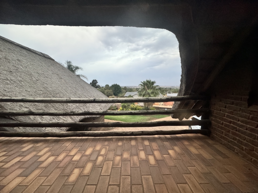 6 Bedroom Property for Sale in Doringkruin North West